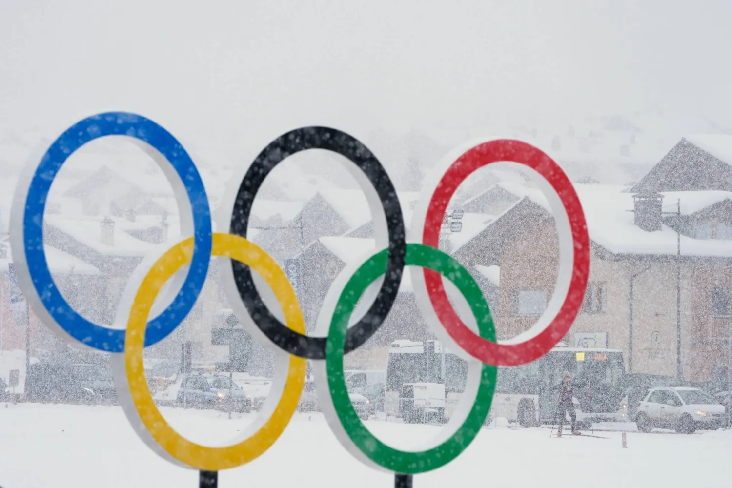 شعار الأولمياد (أ.ب)