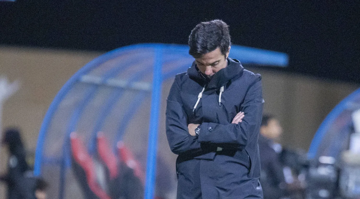 ماريو سيلفا مدرب فريق النجمة (تصوير: سعد الدوسري)