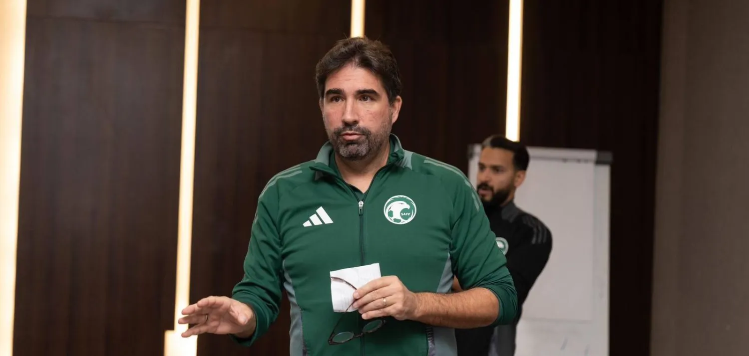 مانويل نافارو رئيس لجنة الحكام في الاتحاد السعودي لكرة القدم (الاتحاد السعودي) 