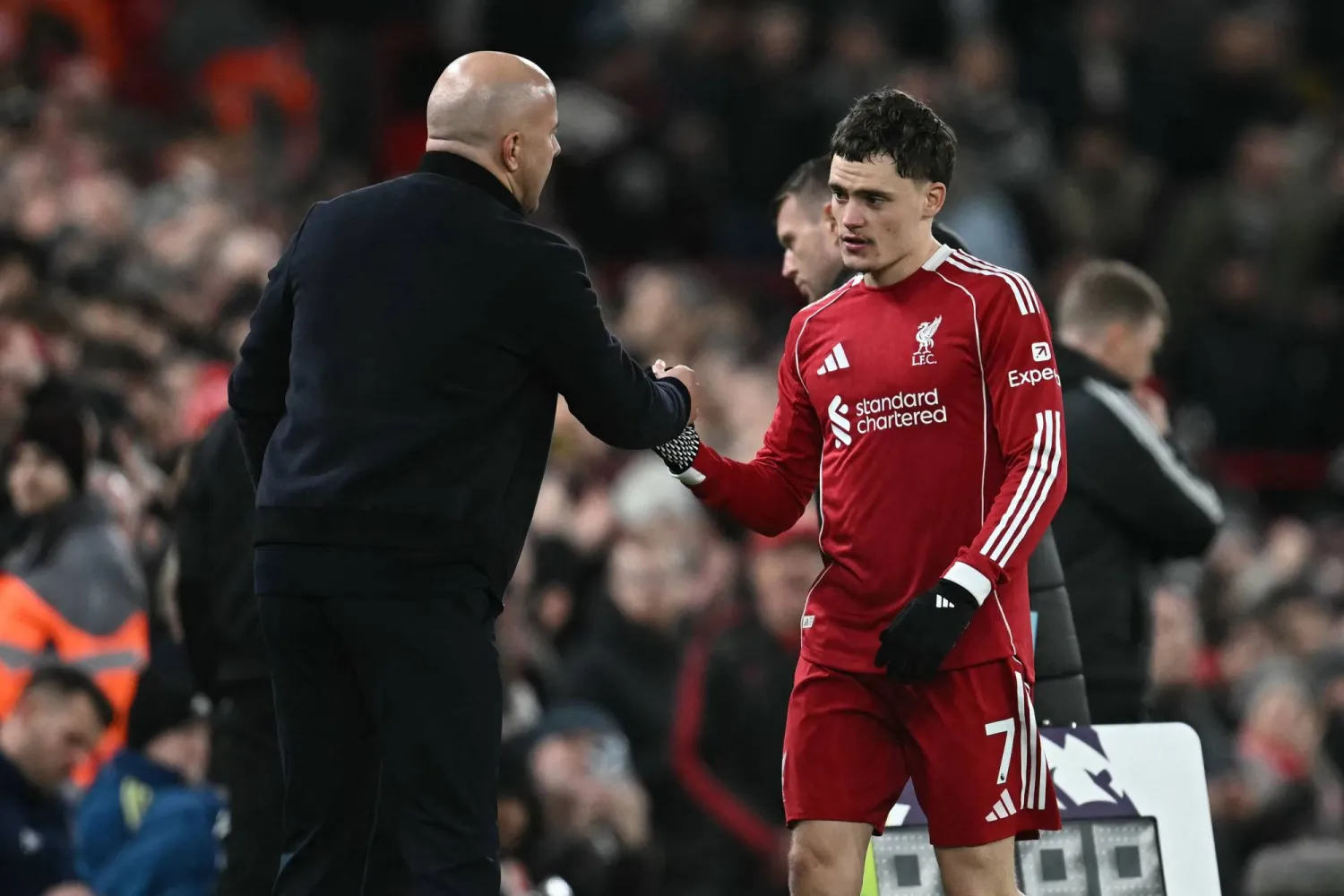 آرني سلوت سعيد بتألق فيرتز مؤخراً (أ.ف.ب)