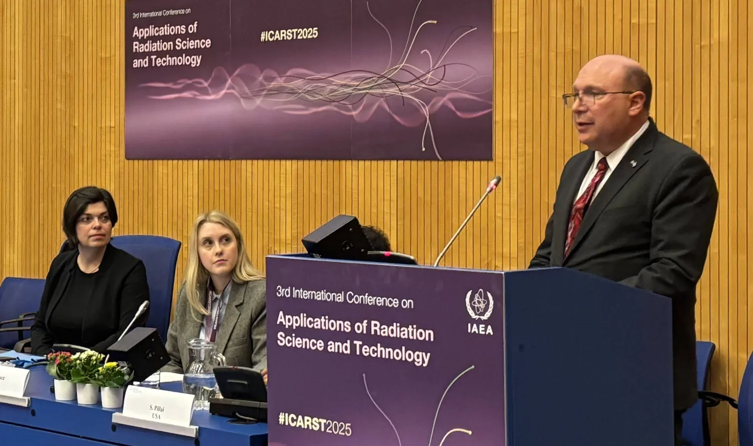 القائم بالأعمال والممثل الدائم بالإنابة في بعثة الولايات المتحدة إلى المنظمات الدولية في فيينا هاوارد سولومون (البعثة الأميركية لجنيف عبر منصة «إكس»)