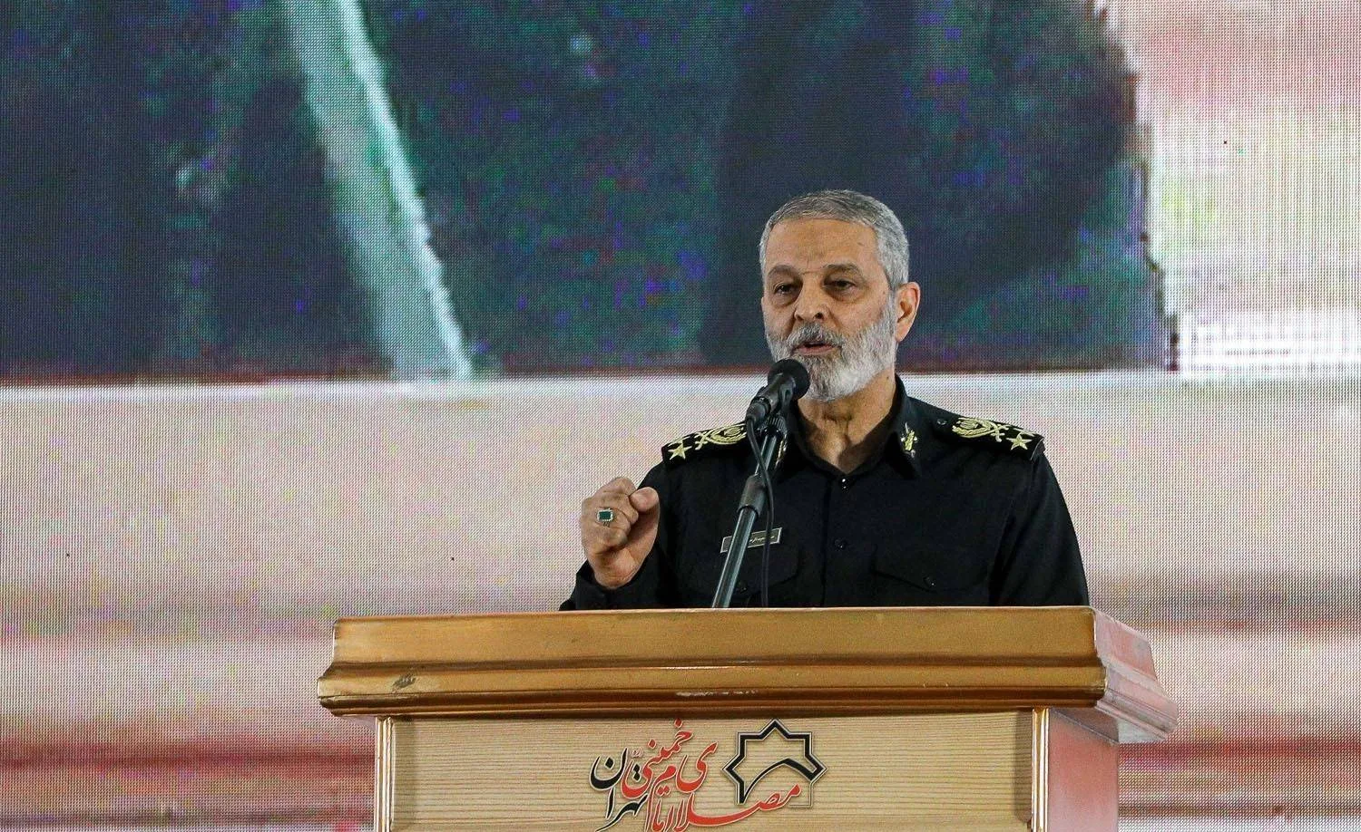 رئيس الأركان عبد الرحيم موسوي يلقي خطاباً في طهران (أرشيفية - دفاع برس)