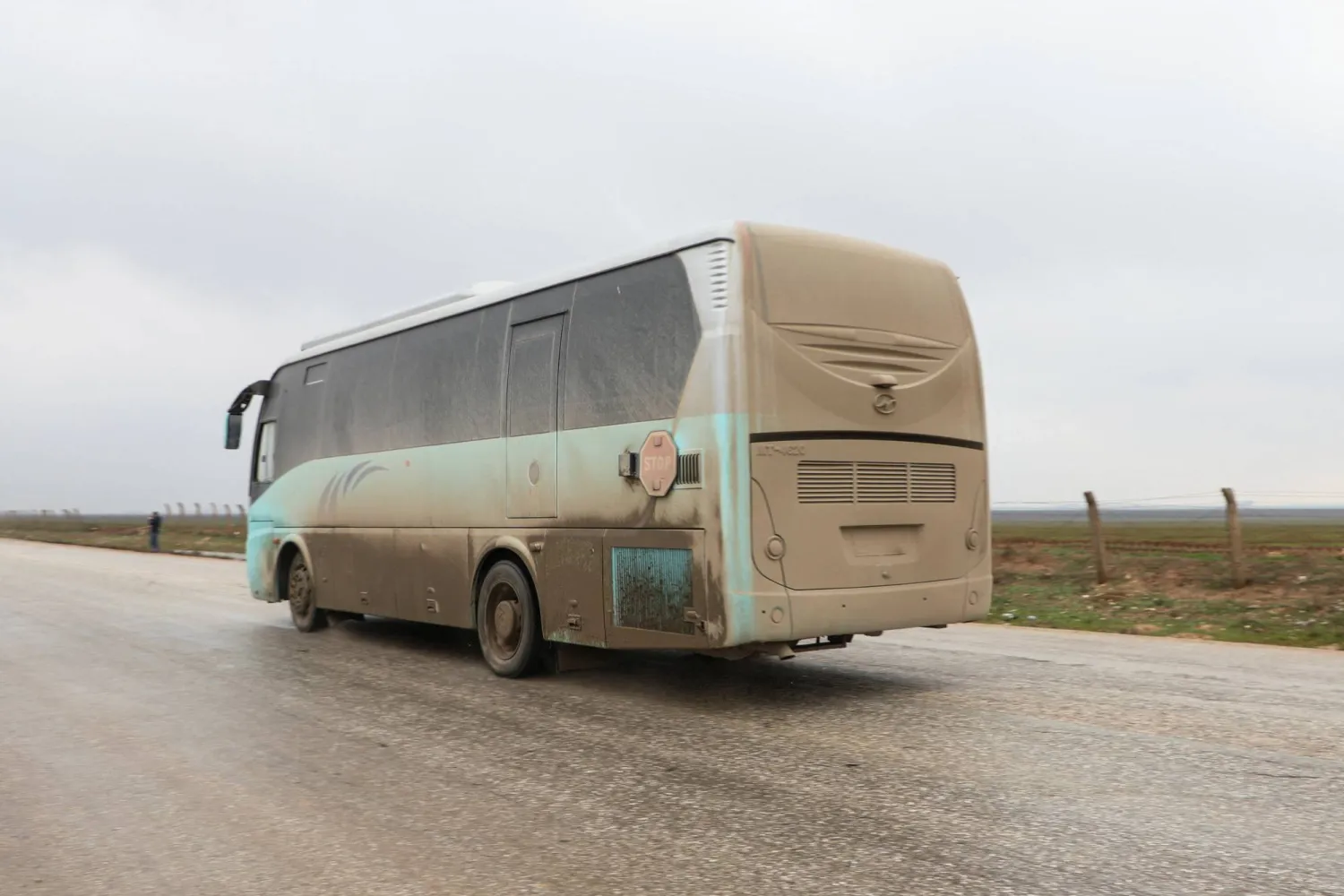  One of the American buses transporting ISIS fighters, according to a security source from the Syrian Democratic Forces, heads from Syria towards Iraq, in Qamishli, Syria, February 7, 2026. (Reuters)