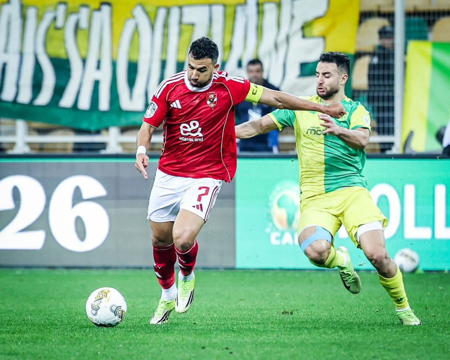 من مواجهة الأهلي المصري وشبيبة القبائل الجزائري (نادي الأهلي المصري).