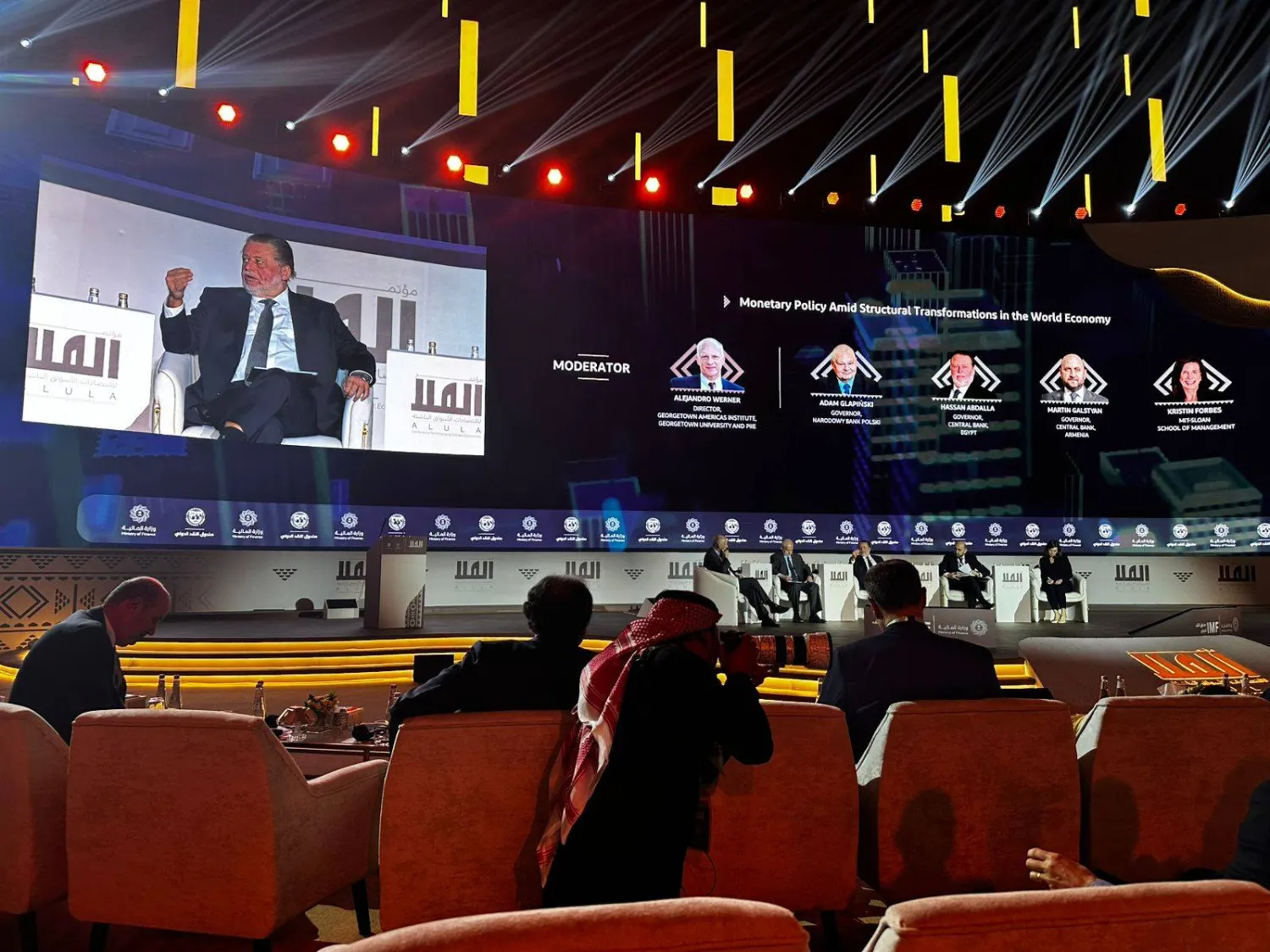 محافظ البنك المركزي المصري حسن عبدالله يتحدث في مؤتمر العلا (الشرق الأوسط)