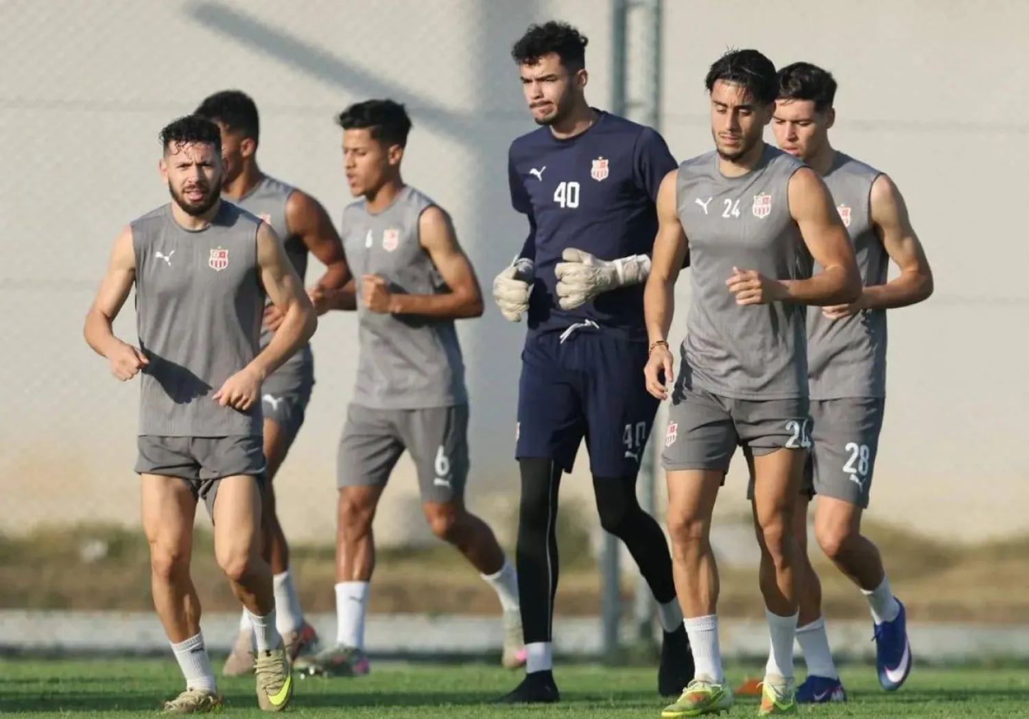 شباب بلوزداد الجزائري حجز مقعده بربع نهائي الكونفدرالية (نادي شباب بلوزداد)