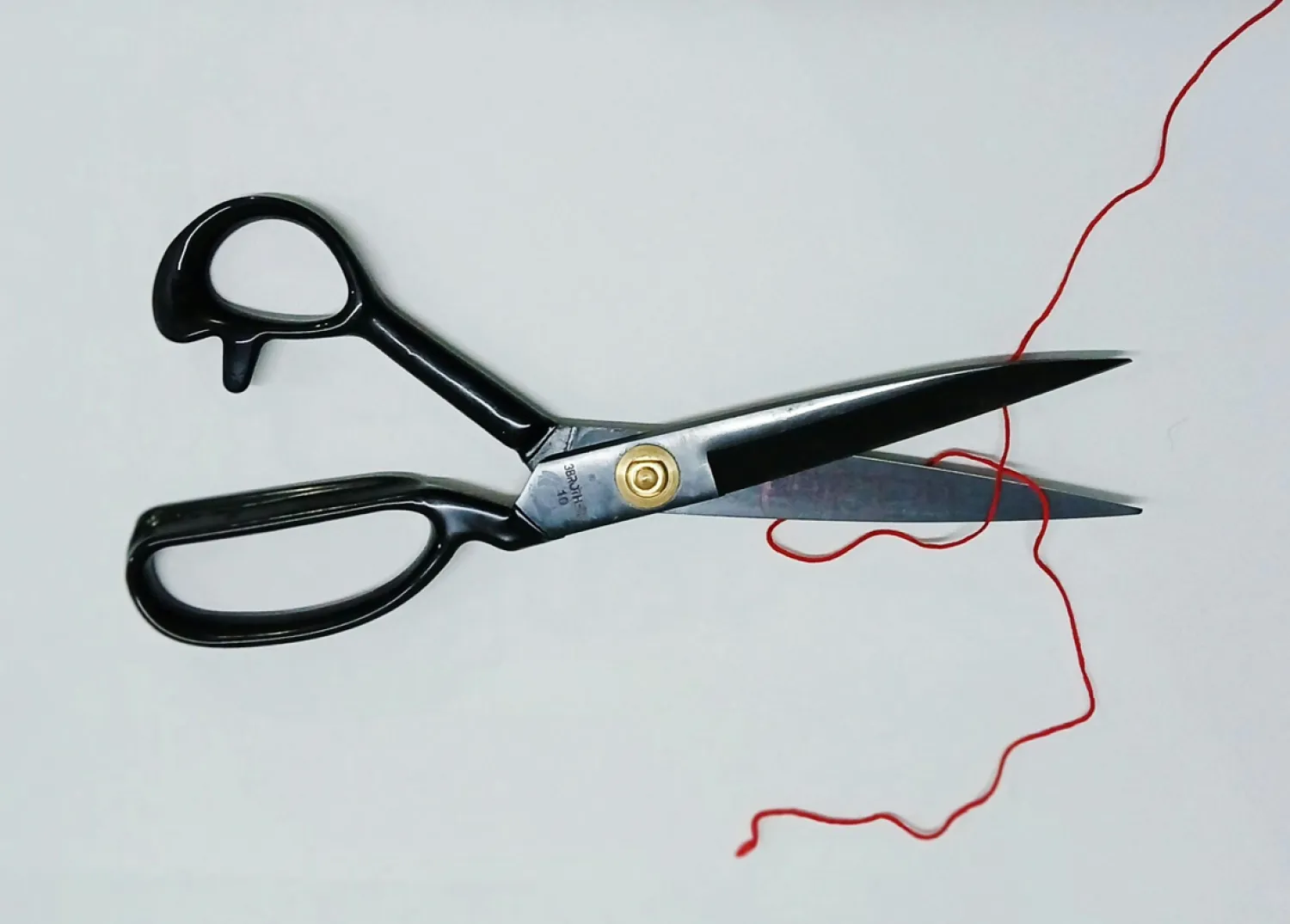 موضة قطع التواصل مع الأهل منتشرة في أوساط الجيل زد (بكسلز)