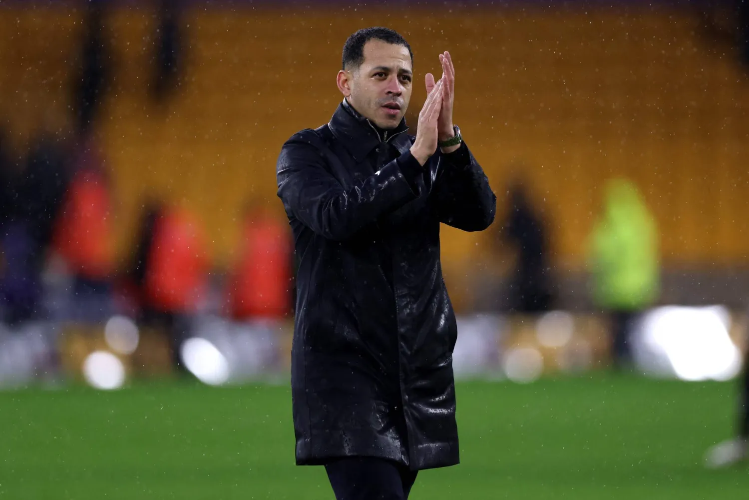 ليام روزنير مدرب تشيلسي (أ.ف.ب)