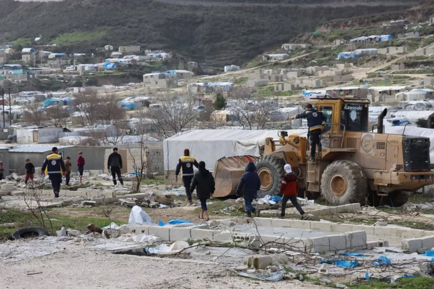 فرق «الدفاع المدني» تواصل عملها في المناطق المتضررة شمال شرقي سوريا (وزارة الطوارئ)