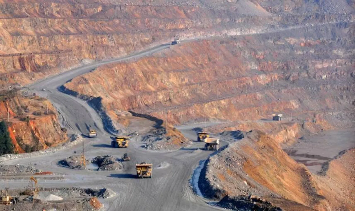 Gold mine in China (archive-Reuters)