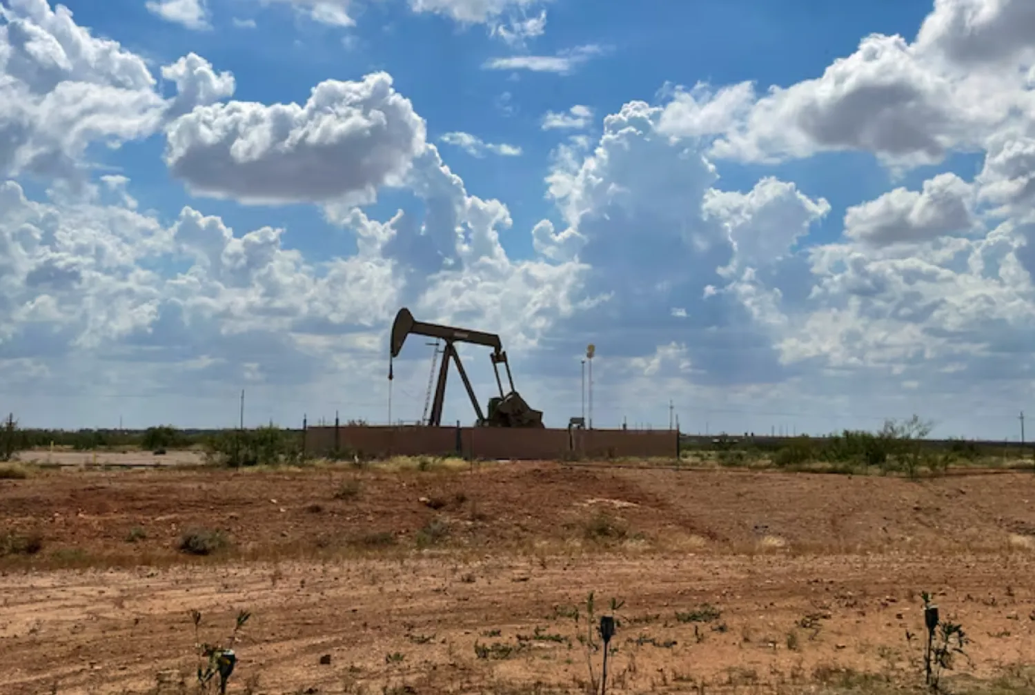 A pumpjack, used to help lift oil from a well, in the Permian basin near Midland, Texas, US, October 8, 2025. REUTERS/Arathy Somasekhar/File Photo 