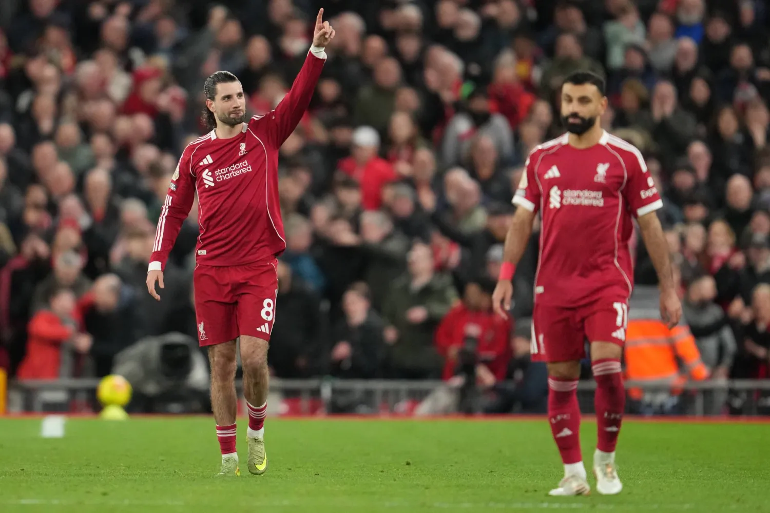 غياب سوبوسلاي عن ليفربول ضربة مؤثرة (اب)
cut out