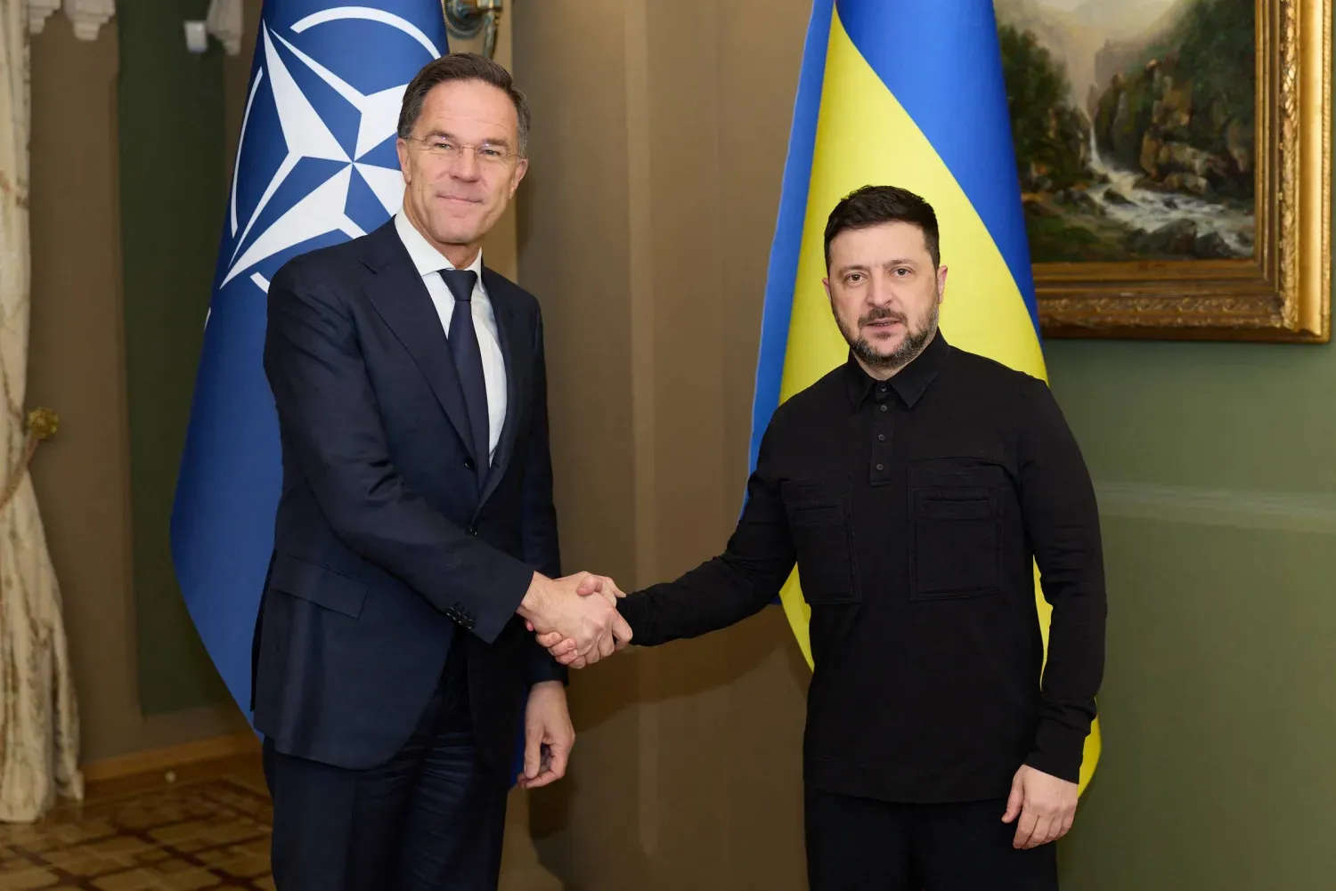 Ukrayna Cumhurbaşkanı Volodimir Zelenskiy ve NATO Genel Sekreteri Mark Rutte Kiev'de (Arşiv-AFP)