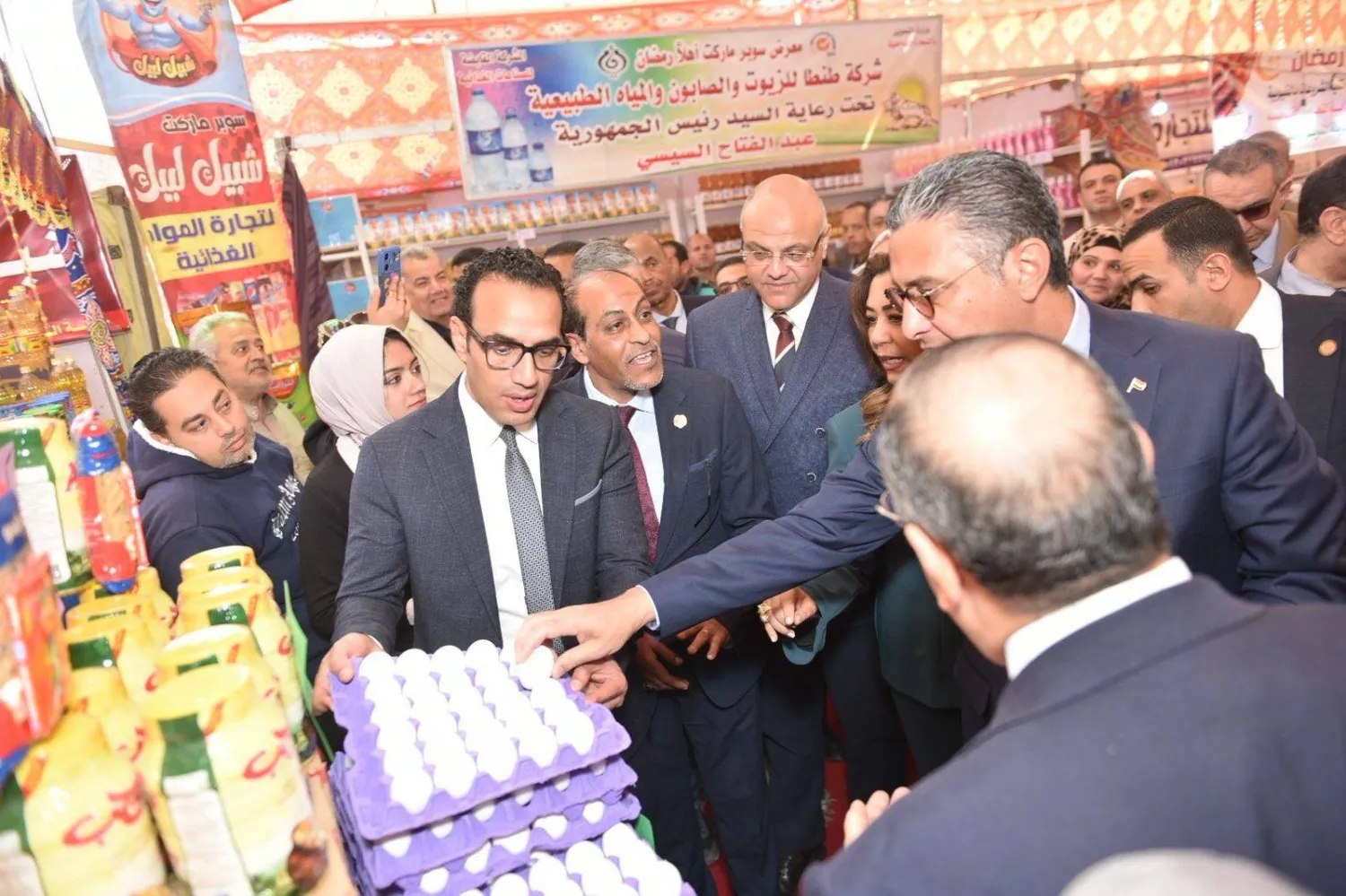وزير التموين المصري في جولة موسعة بالقليوبية لافتتاح معارض سلعية استعداداً لشهر رمضان (وزارة التموين)