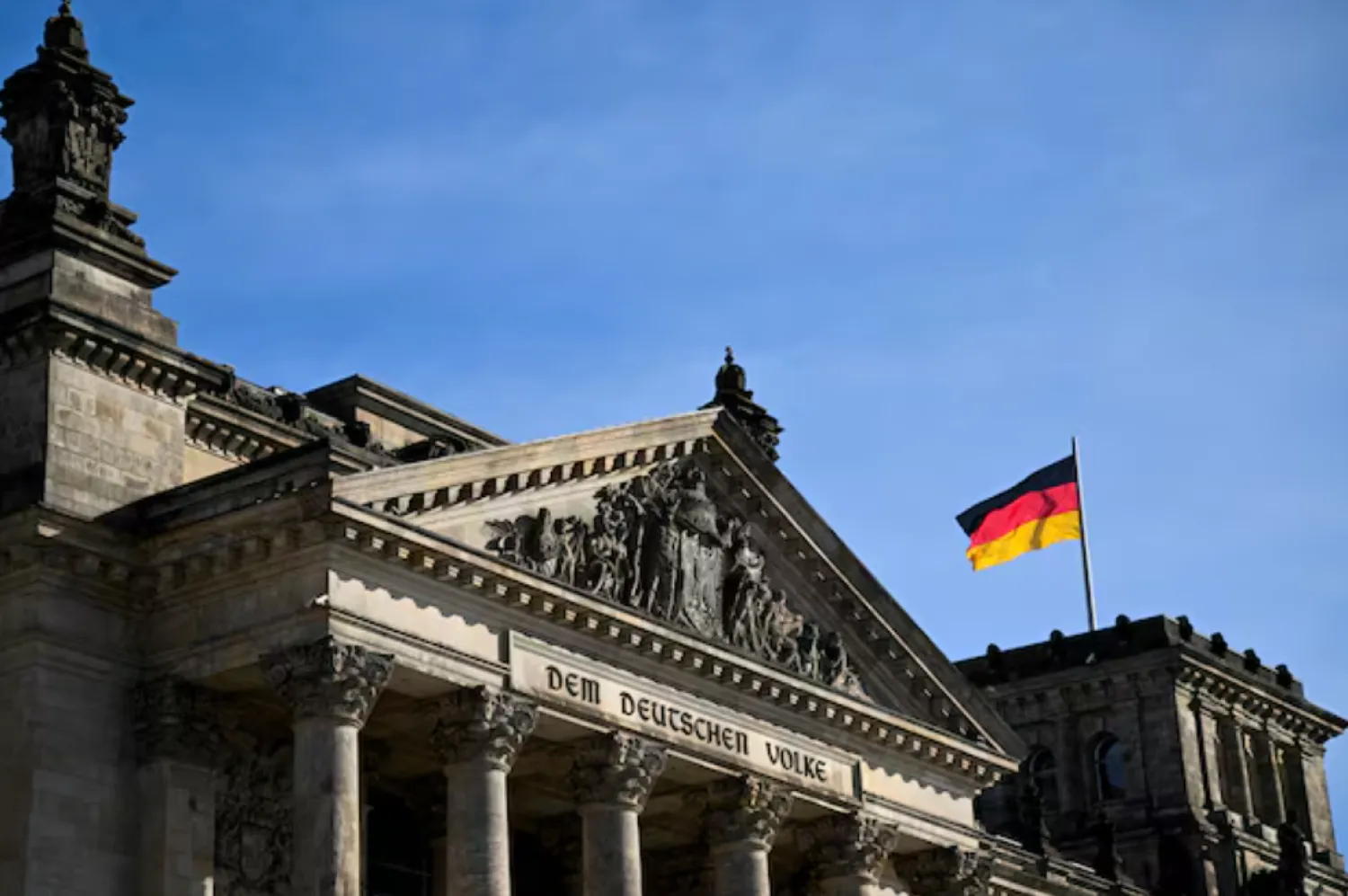 A view shows the front of the Reichstag building, the seat of the German parliament, the Bundestag, in Berlin, Germany March 5, 2025. REUTERS/Annegret Hilse/File Photo