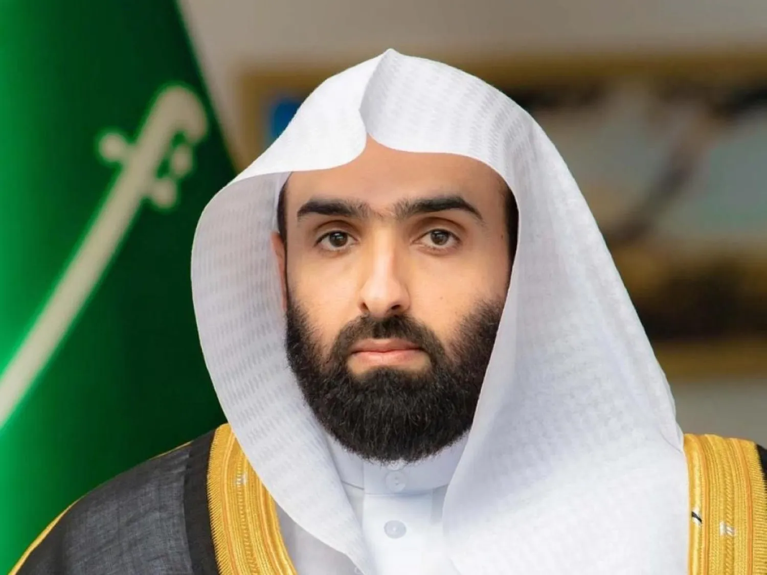 يستند الدكتور خالد اليوسف إلى تاريخ عريض من الإلمام بأروقة القضاء (ديوان المظالم)