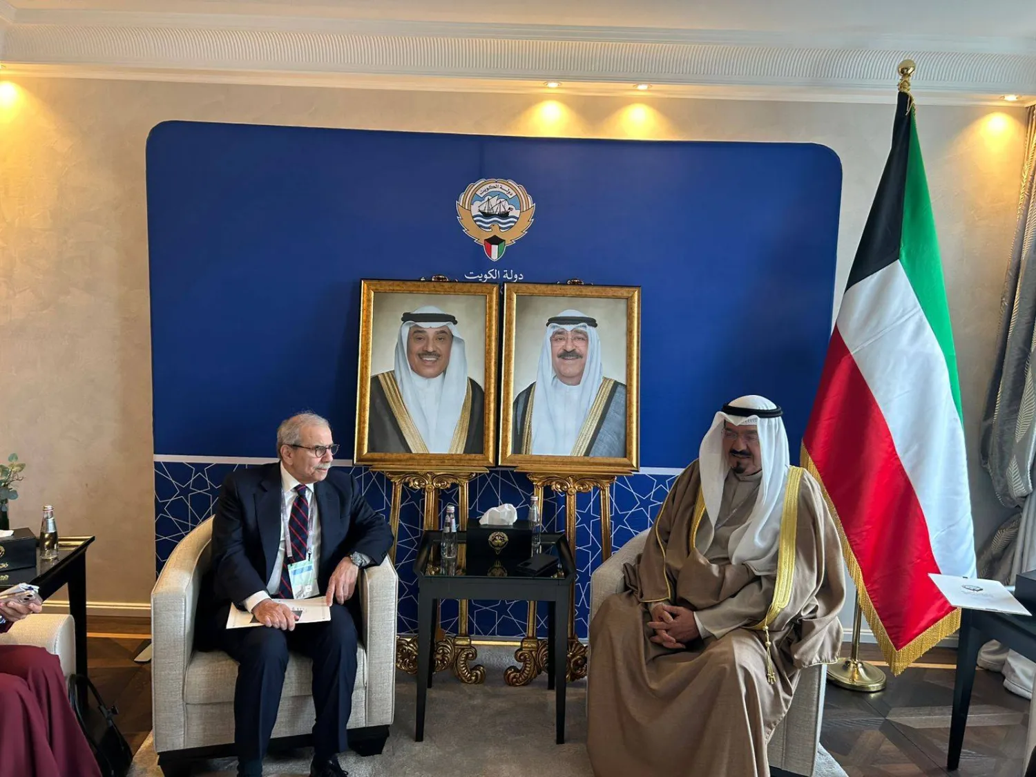 رئيس الحكومة اللبنانية نواف سلام يلتقي نظيره الكويتي الشيخ أحمد عبد الله الأحمد الصباح على هامش مؤتمر «ميونيخ» للأمن (رئاسة الحكومة اللبنانية)