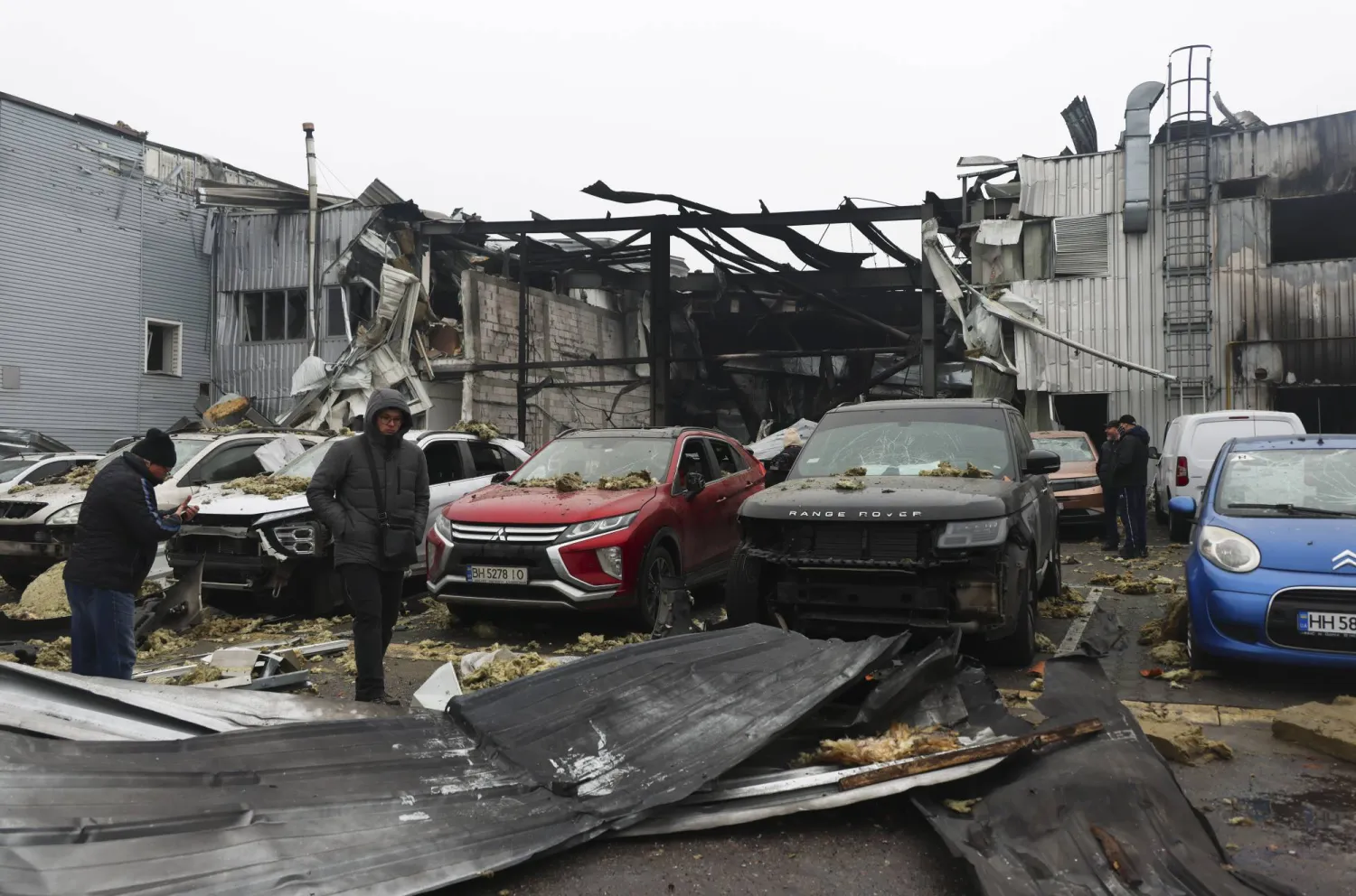 الدمار في أوديسا نتيجة ضربات روسية ليلة الخميس (إ.ب.أ)