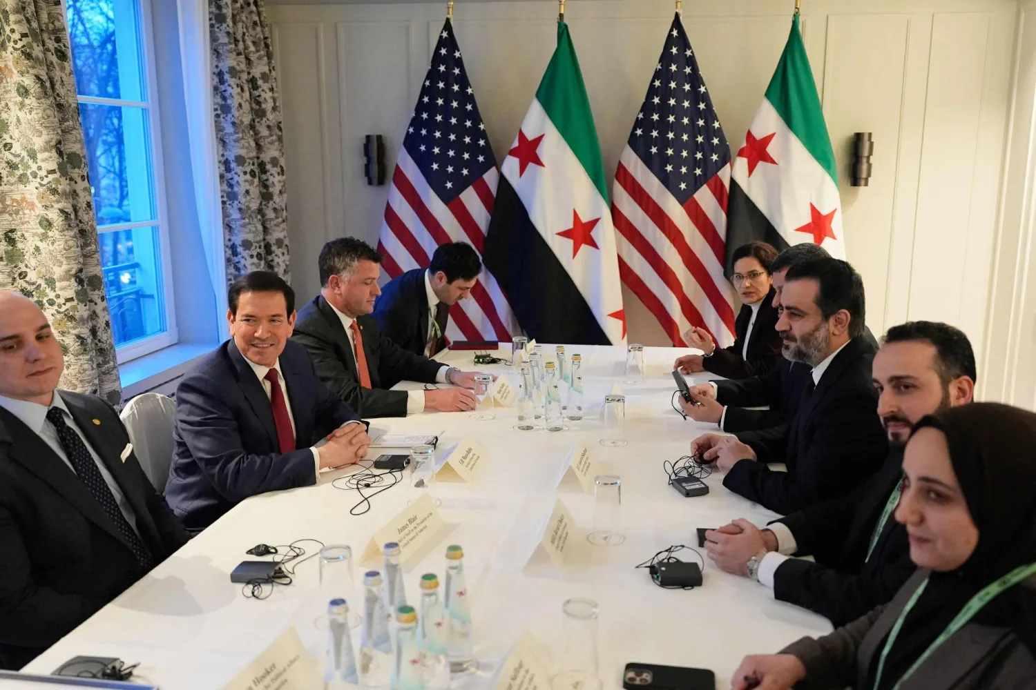 لقاء الشيباني وروبيو على هامش مؤتمر ميونيخ للأمن (أ.ف.ب)