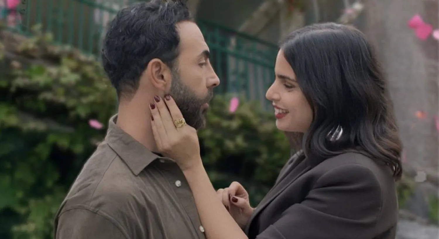 مشهد من «لائحة الزفاف» (رندة علم)