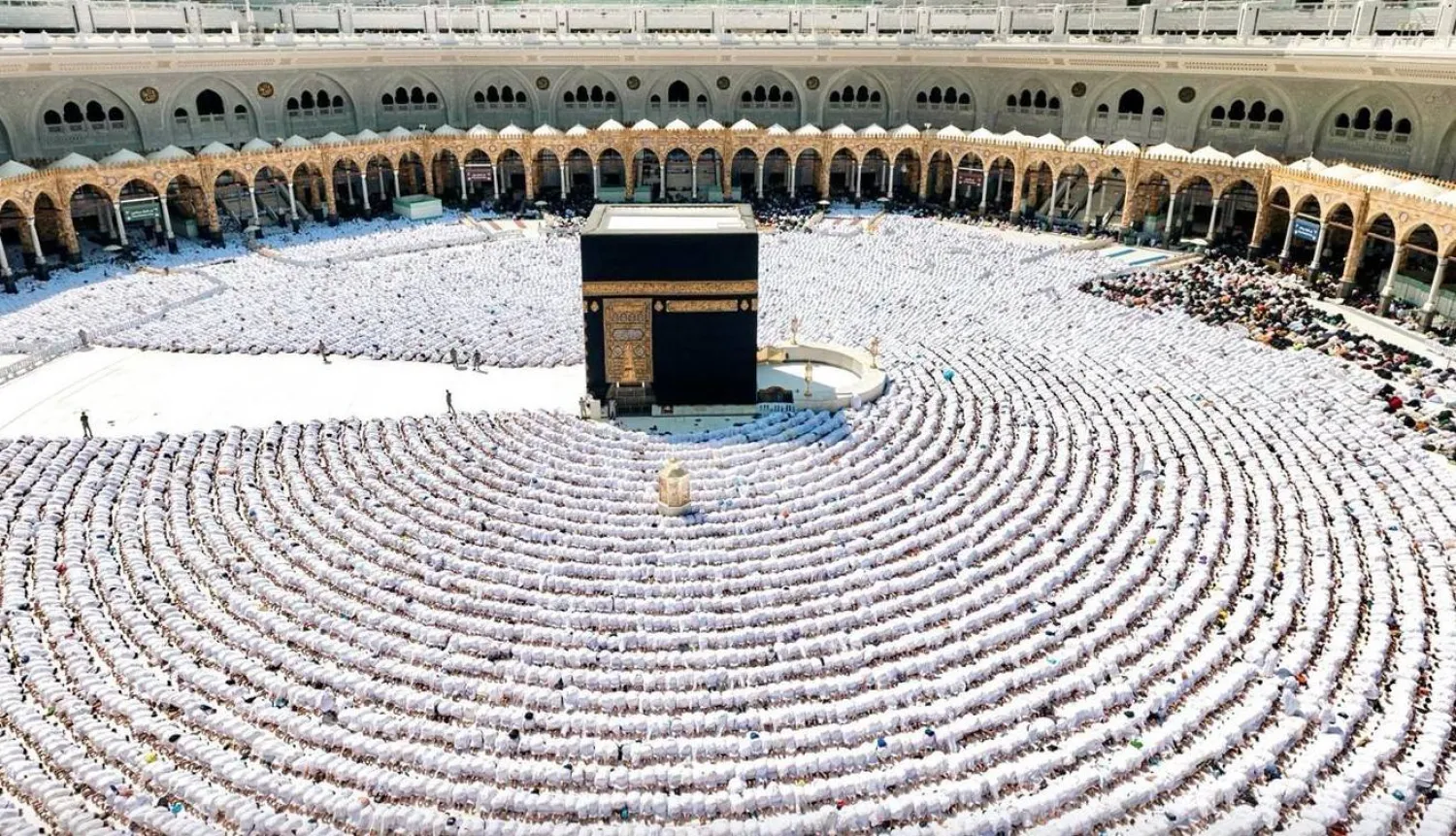 وزارة الحج والعمرة السعودية أكدت أن حقوق ضيوف الرحمن أولوية قصوى وأن جودة الخدمات المقدمة تمثل خطاً أحمر لا يُسمح بتجاوزه (واس)