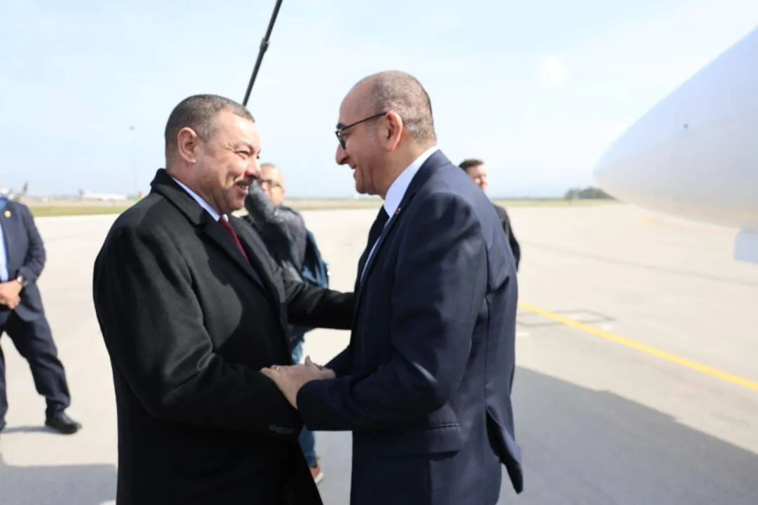 وزير الداخلية الجزائري مستقبلاً نظيره الفرنسي يوم الاثنين (وزارة الداخلية الجزائرية)