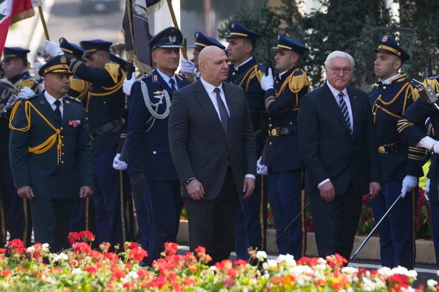 Lübnan Cumhurbaşkanı Joseph Avn, Almanya Cumhurbaşkanı Frank-Walter Steinmeier'i kabul etti (AP)