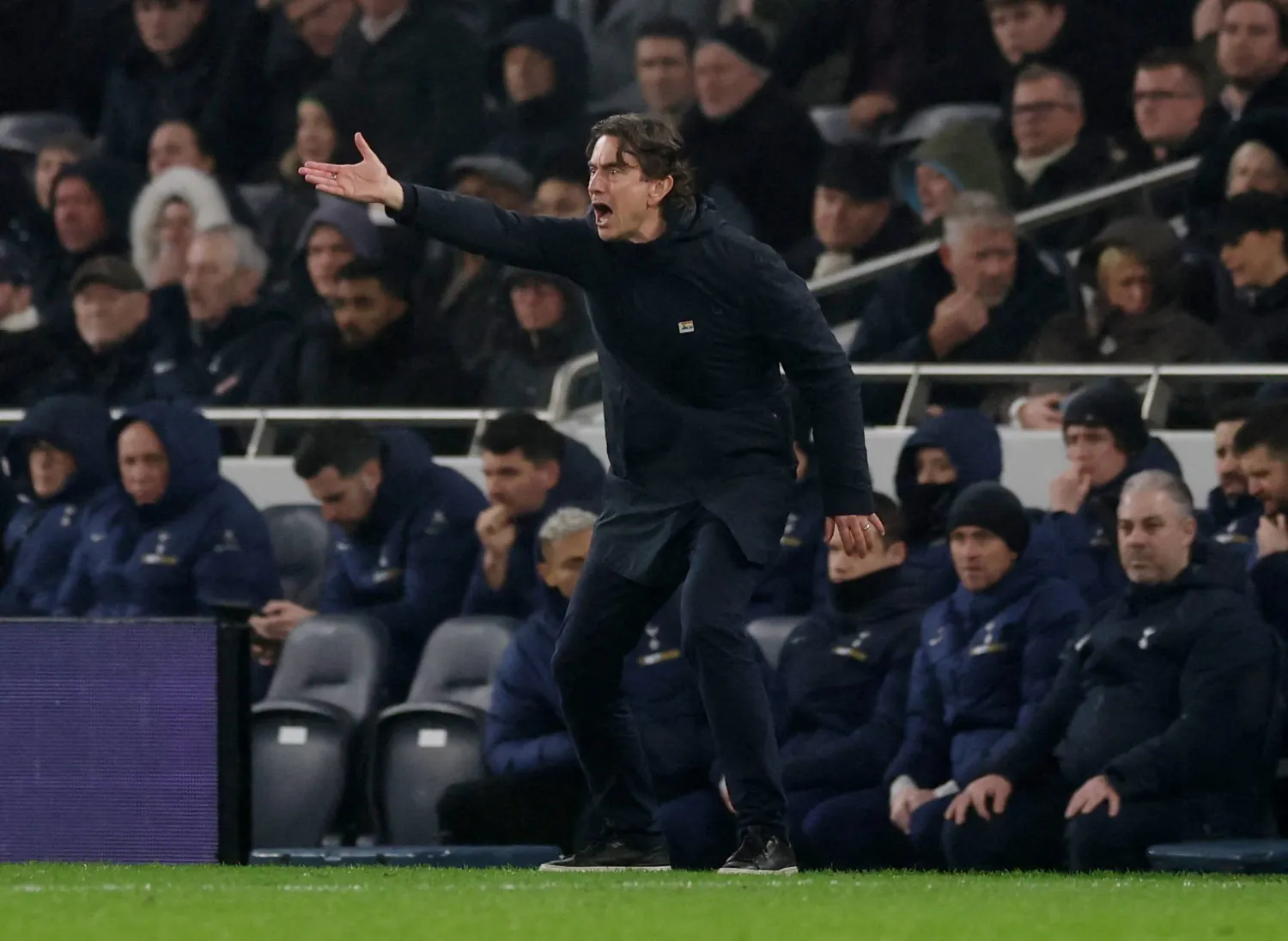 الاجتماع كان بتاريخ 3 فبراير أي قبل 8 أيام من إقالة المدرب توماس فرانك (رويترز)