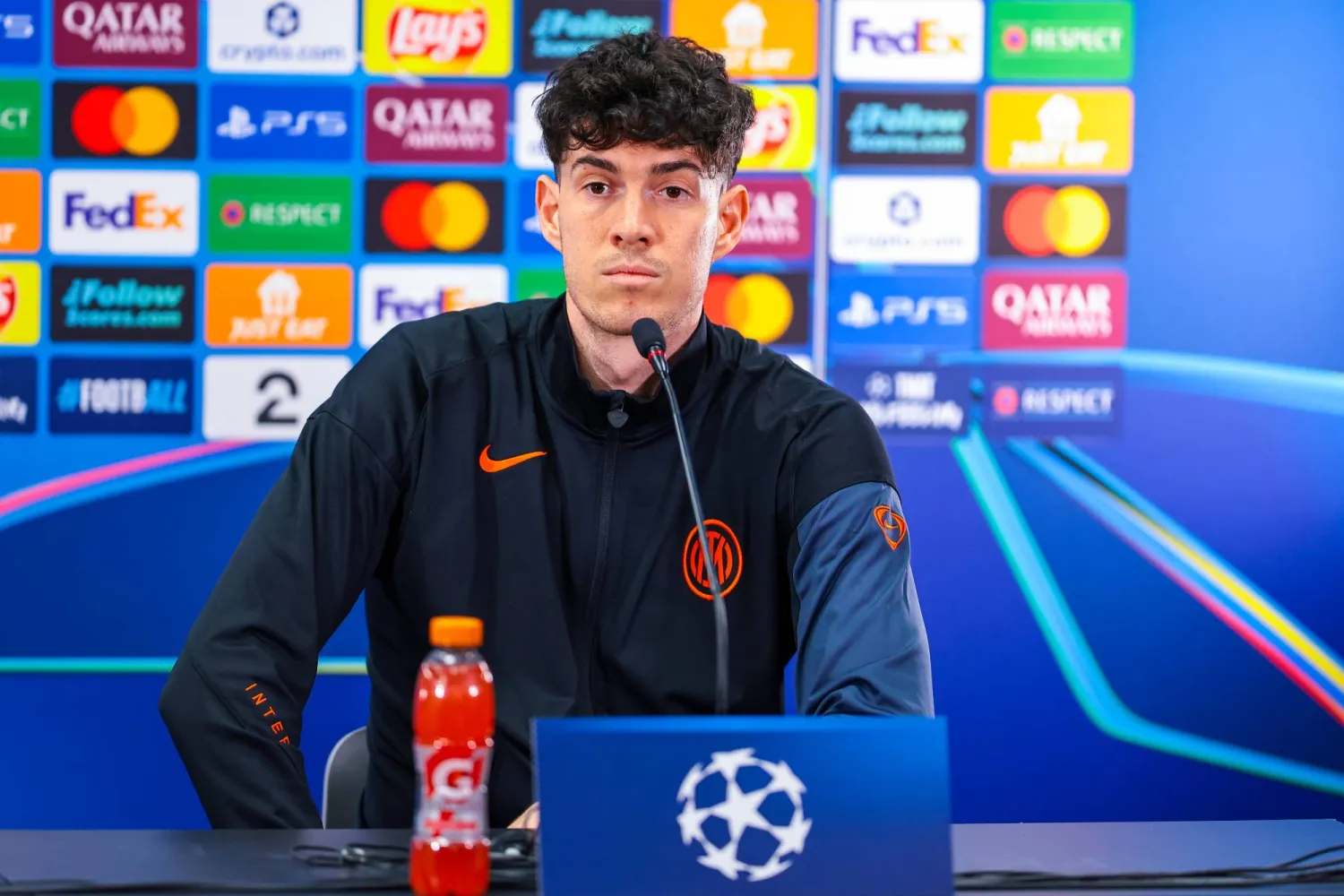 مدافع إنتر ميلان أليساندرو باستوني (إ.ب.أ)