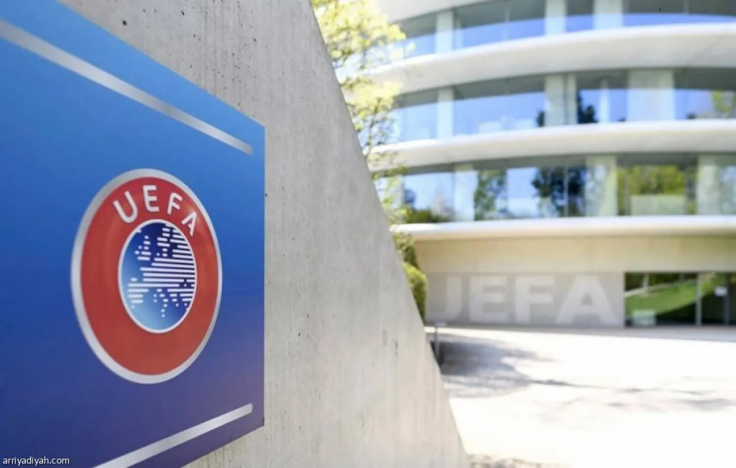 أعلن الاتحاد الأوروبي لكرة القدم أنه يراجع التقارير الرسمية الخاصة بمباراة بنفيكا وريال مدريد (يويفا)