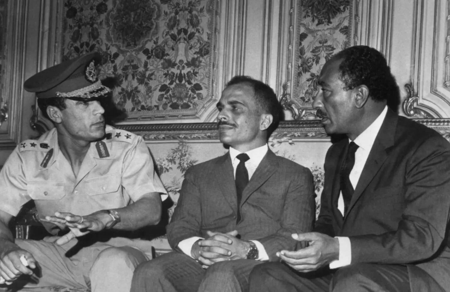 King Hussein and Moammar Gaddafi holding talks on the sidelines of an Arab summit in Cairo in 1970 (AFP).