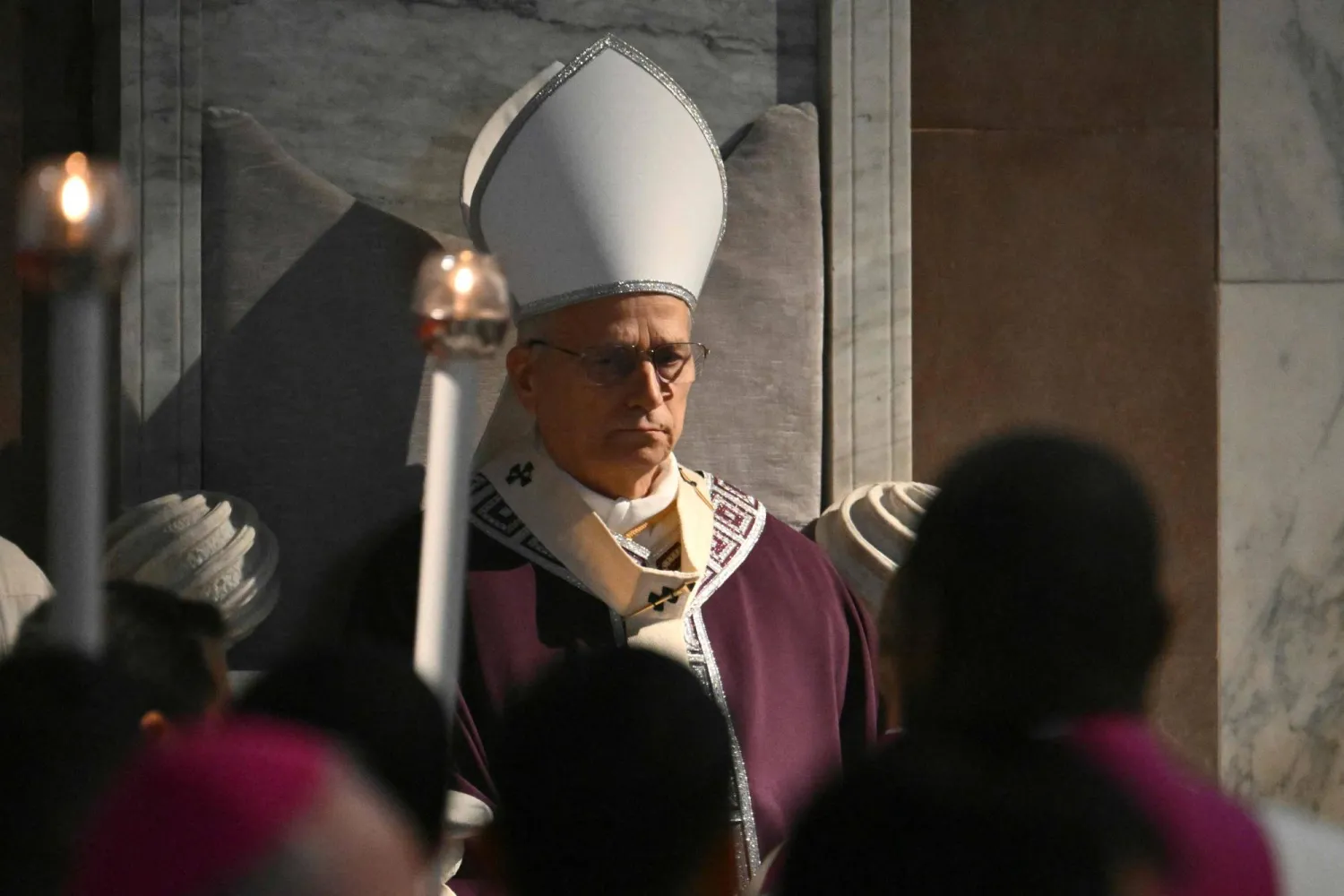 البابا ليو الرابع عشر يترأس قداس «أربعاء الرماد» (أ.ف.ب)