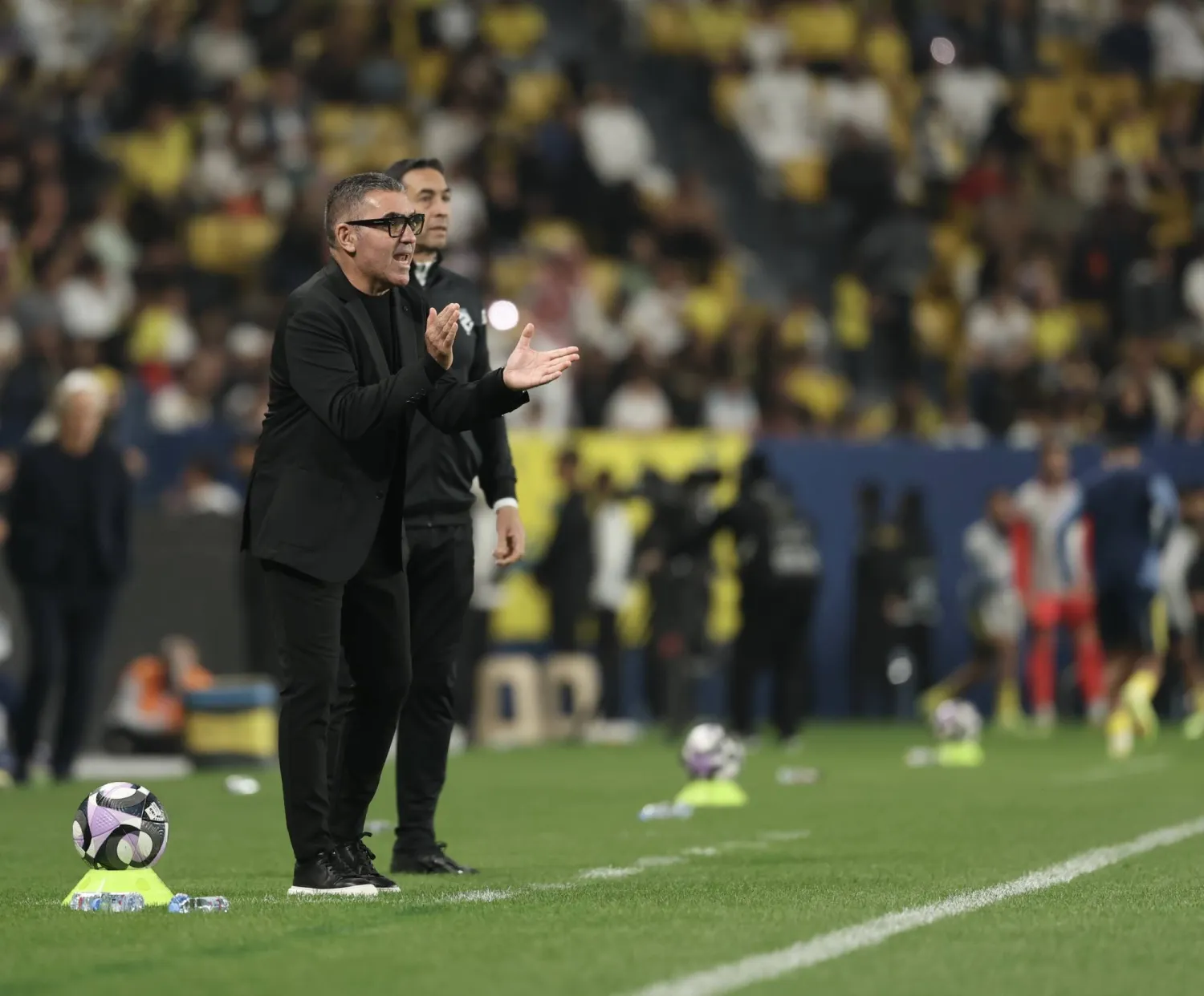 جلال القادري مدرب الحزم (تصوير: عبد العزيز النومان) 