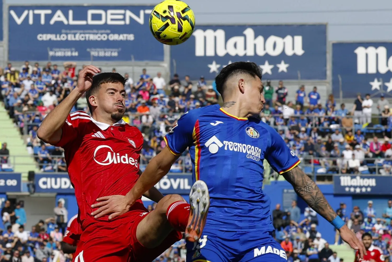 إشبيلية هزم خيتافي بملعبه وابتعد عن صراع الهبوط (إ.ب.أ) 