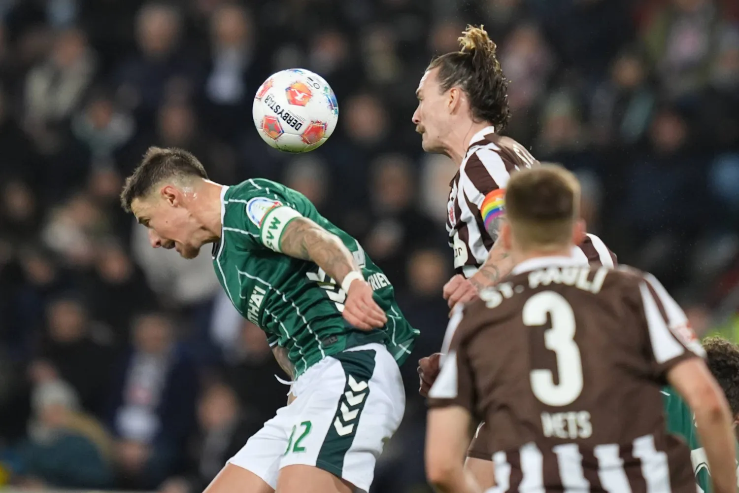 فيردر بريمن سقط أمام سانت باولي (أ.ب)