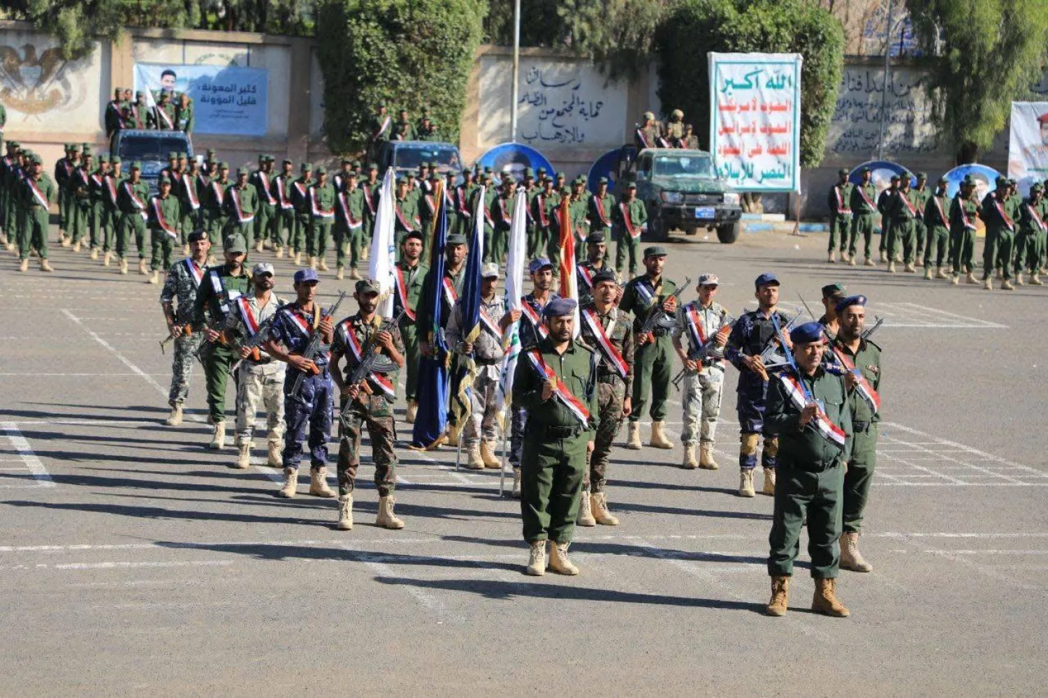 عروض عسكرية حوثية في المدن الخاضعة لسيطرتهم (إعلام محلي)
