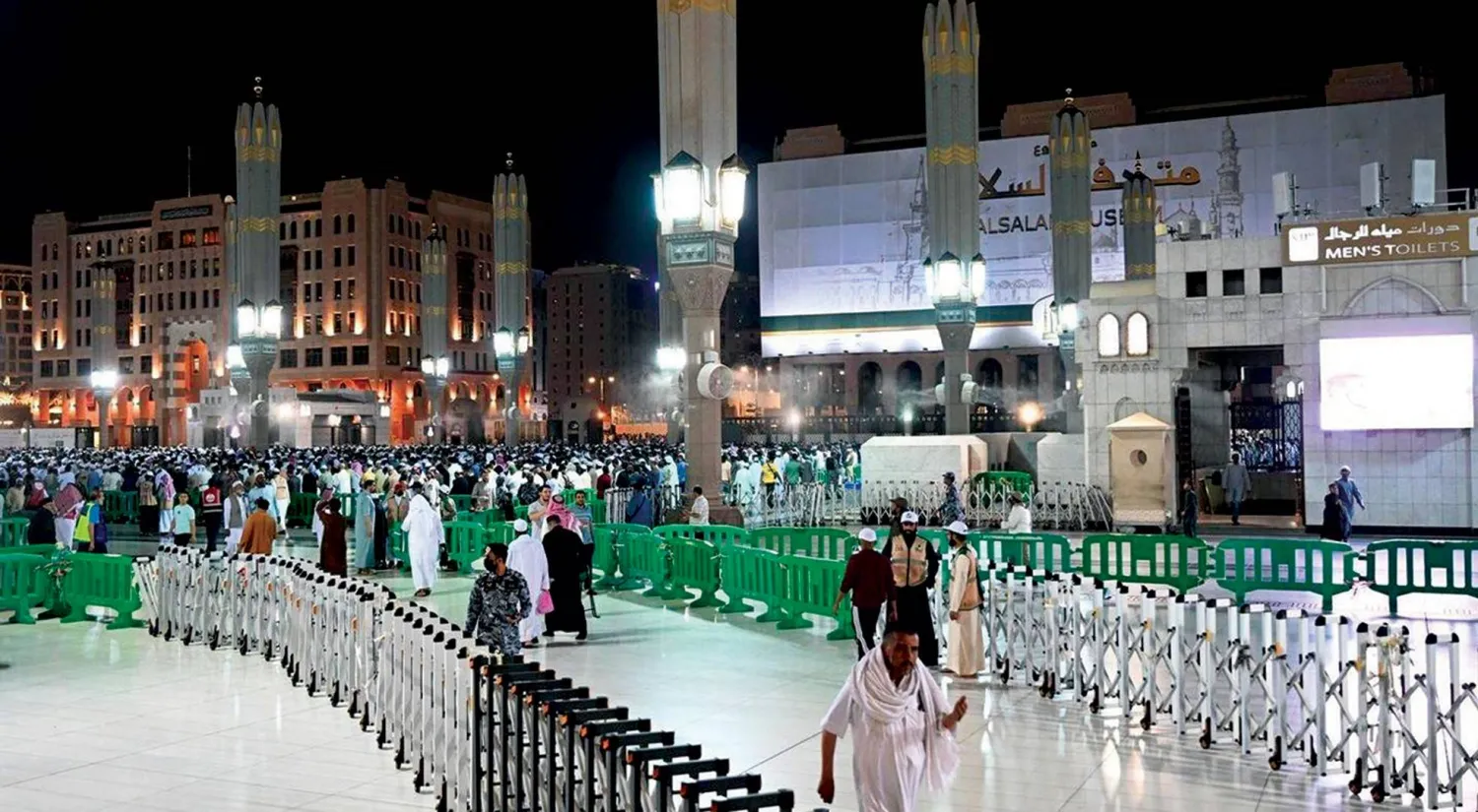  يبدأ التنظيم من البوابات الخارجية لضمان سلامة المعتمرين (واس)