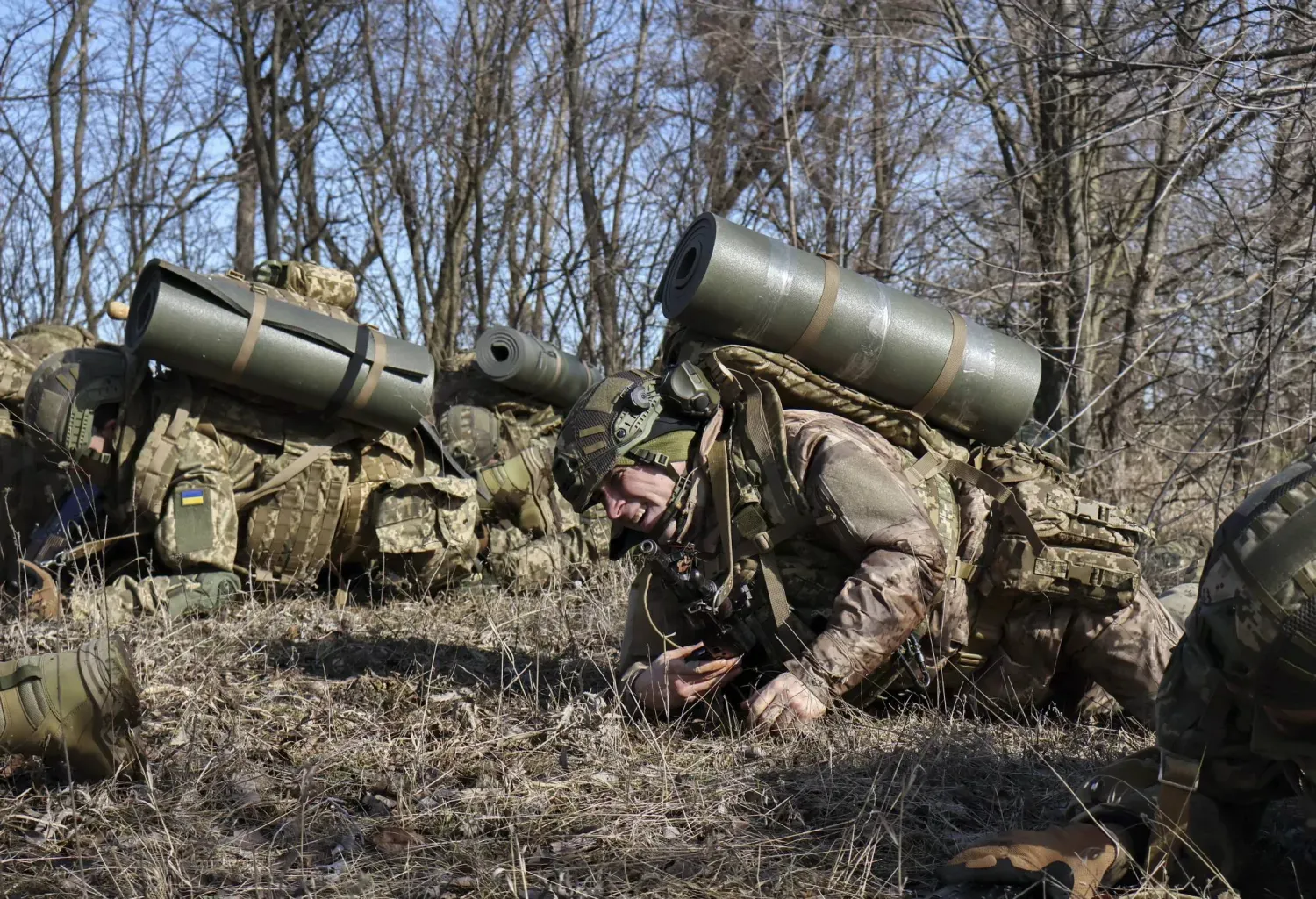  Ukraynalı acemi askerler, Zaporijya bölgesindeki cephe yakınlarında yoğun eğitimden geçiyor (EPA)