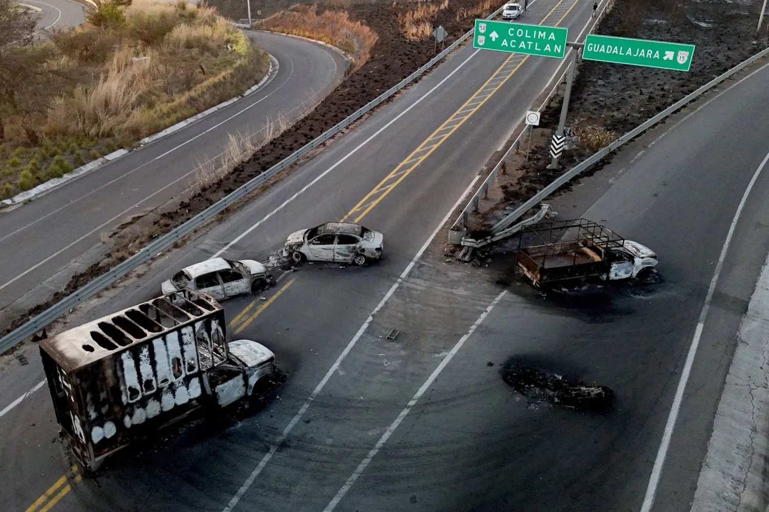 ذكرت تقارير إعلامية محلية أنه تم إلغاء مباراتين بالدرجة الثانية كان من المقرر إقامتهما أمس الأحد أيضاً (أ.ف.ب)