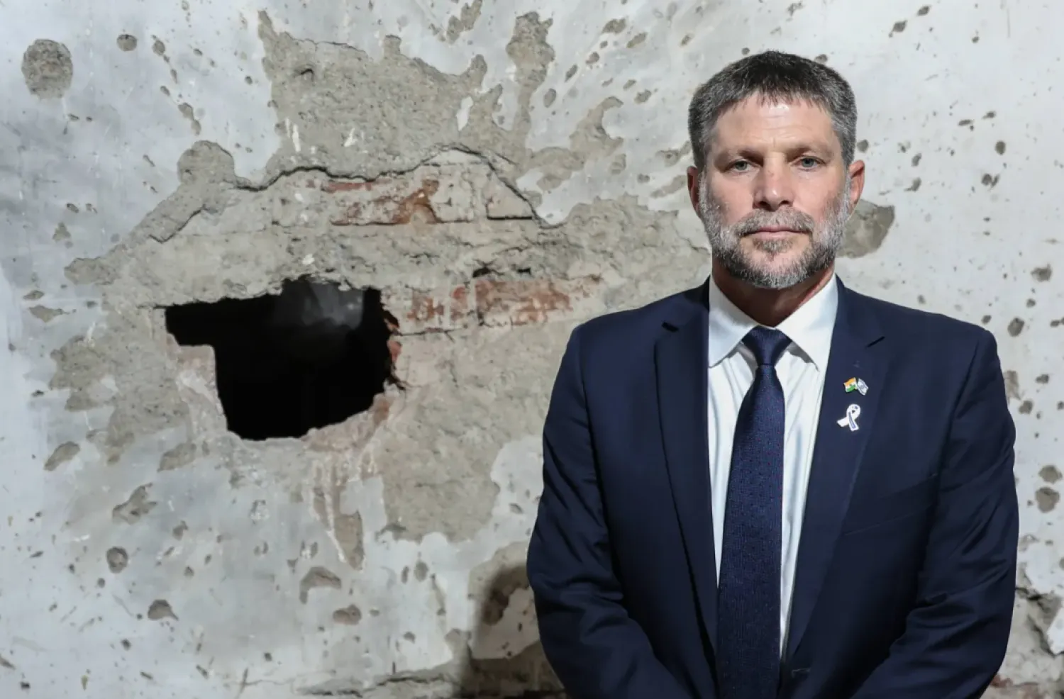 Israeli Finance Minister Bezalel Smotrich visits Nariman House to pay his respects to the victims of the 26/11 Mumbai terror attacks, in Mumbai, India, 09 September 2025. EPA/DIVYAKANT SOLANKI
