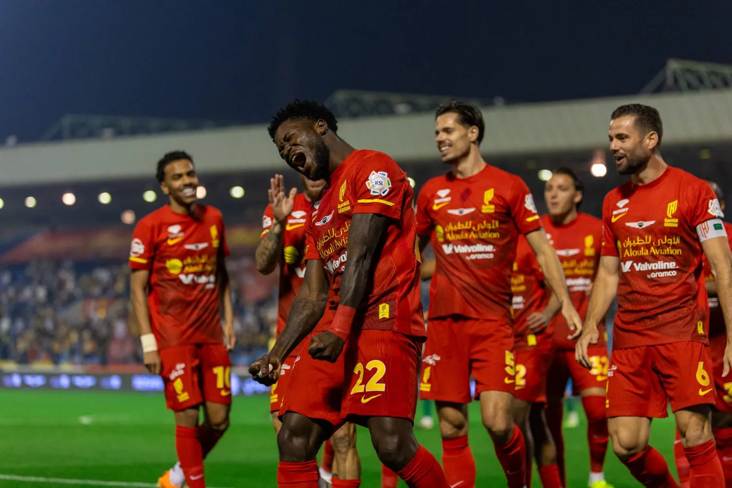 احتفالية سريعة للقادسية في ديربي الشرقية (تصوير: عيسى الدبيسي) 