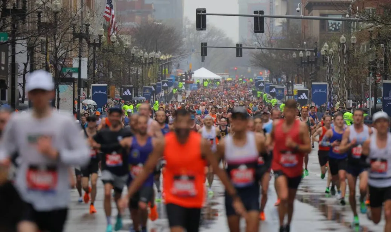 خلايا الدم الحمراء في عينات الرياضيين بعد خوض السباقات الشاقة كانت أقل مرونة (أرشيفية - رويترز)