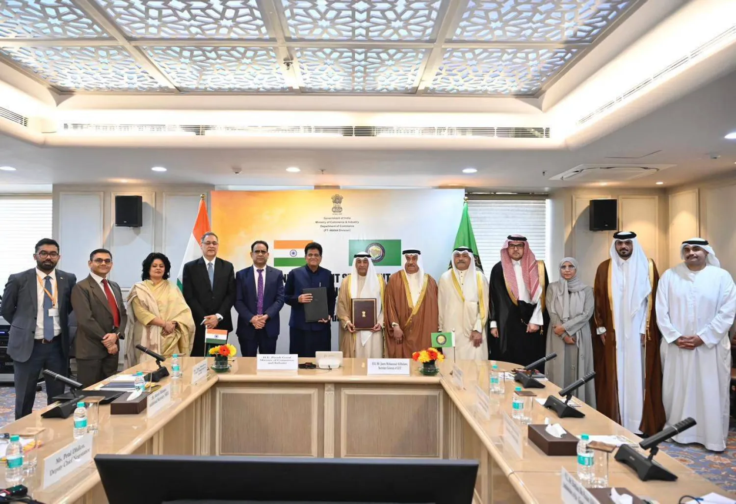 Officials pose for a photo following the signing of the agreement between the Gulf Cooperation Council and India. (Asharq Al-Awsat) 