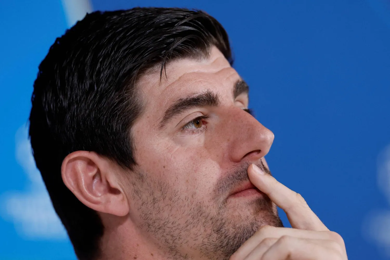 تيبو كورتوا حارس مرمى فريق ريال مدريد الإسباني (أ.ف.ب)