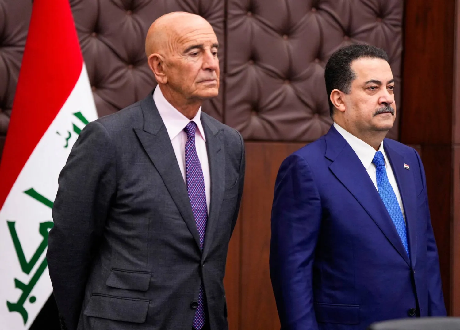 السوداني وبرّاك يحضران توقيع اتفاقيات مبدئية مع شركة النفط الأميركية العملاقة شيفرون في بغداد الإثنين ( رويترز)