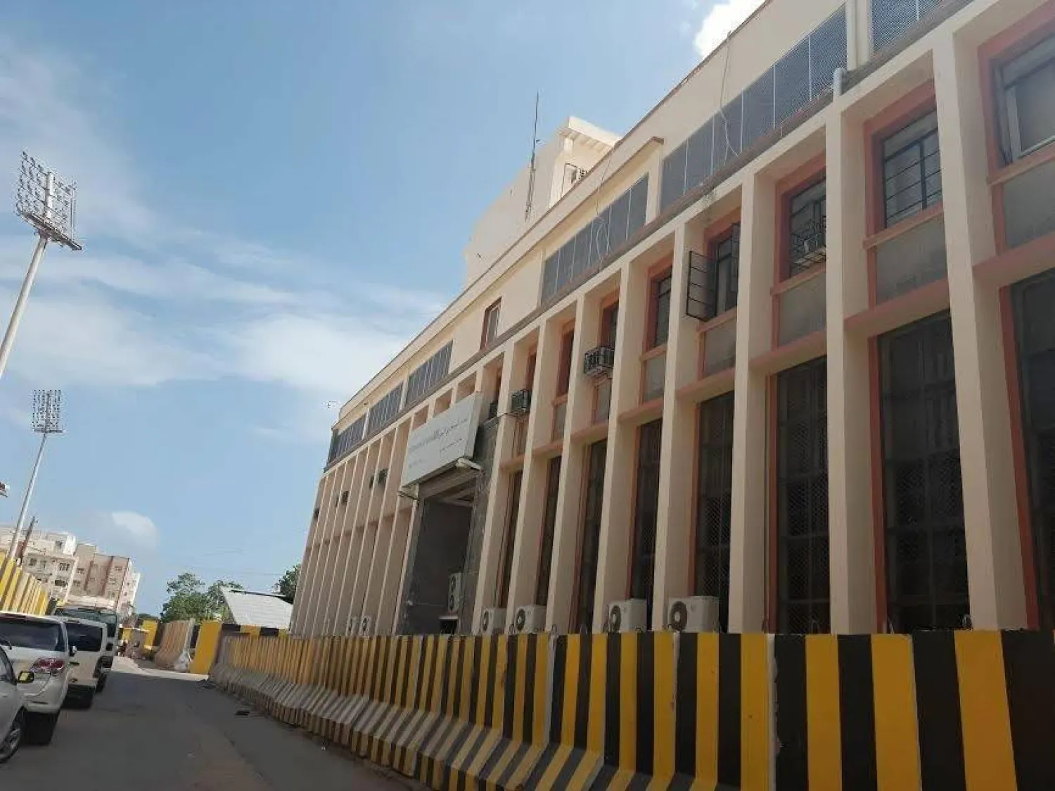 إجراءات رقابية مشددة على شركات الصرافة في عدن (إعلام حكومي)
