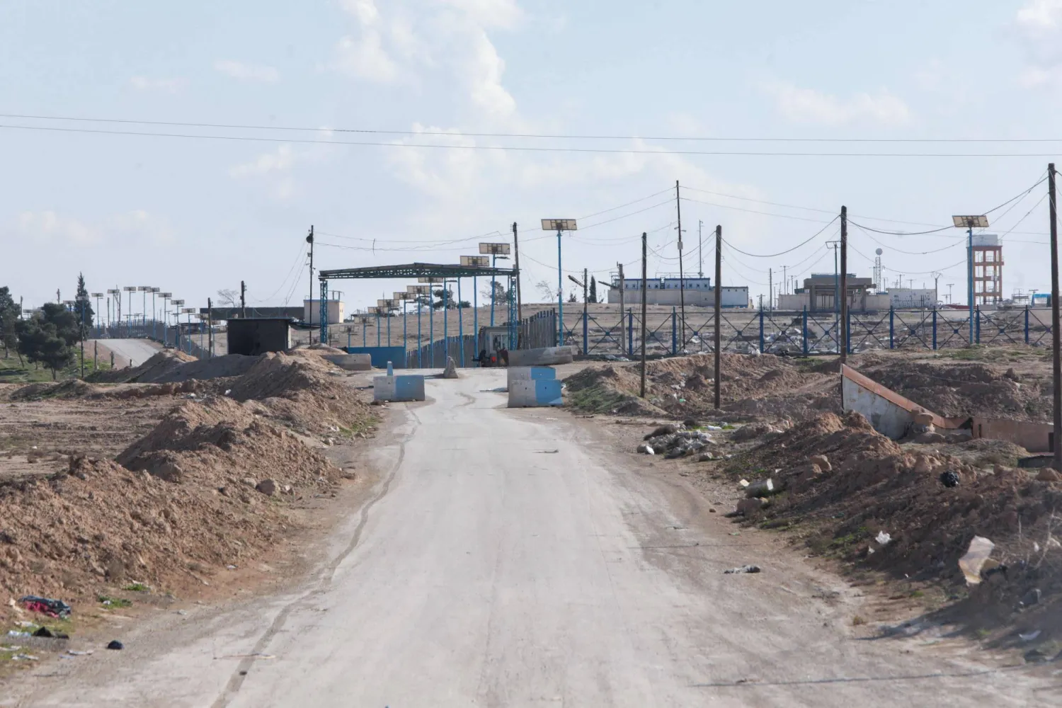 مخيم الهول في محافظة الحسكة شمال شرقي سوريا بتاريخ 24 فبراير وقد أغلقت السلطات السورية المخيم الذي كان تحت سيطرة الأكراد (أ.ف.ب)