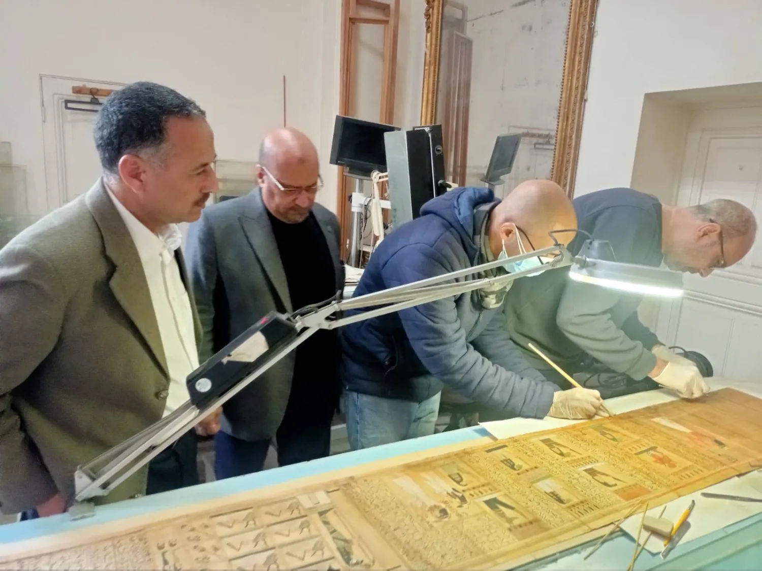 إنقاذ بردية نادرة يسلط الضوء على أزمات ترميم المقتنيات الأثرية في مصر (وزارة السياحة والأثار)