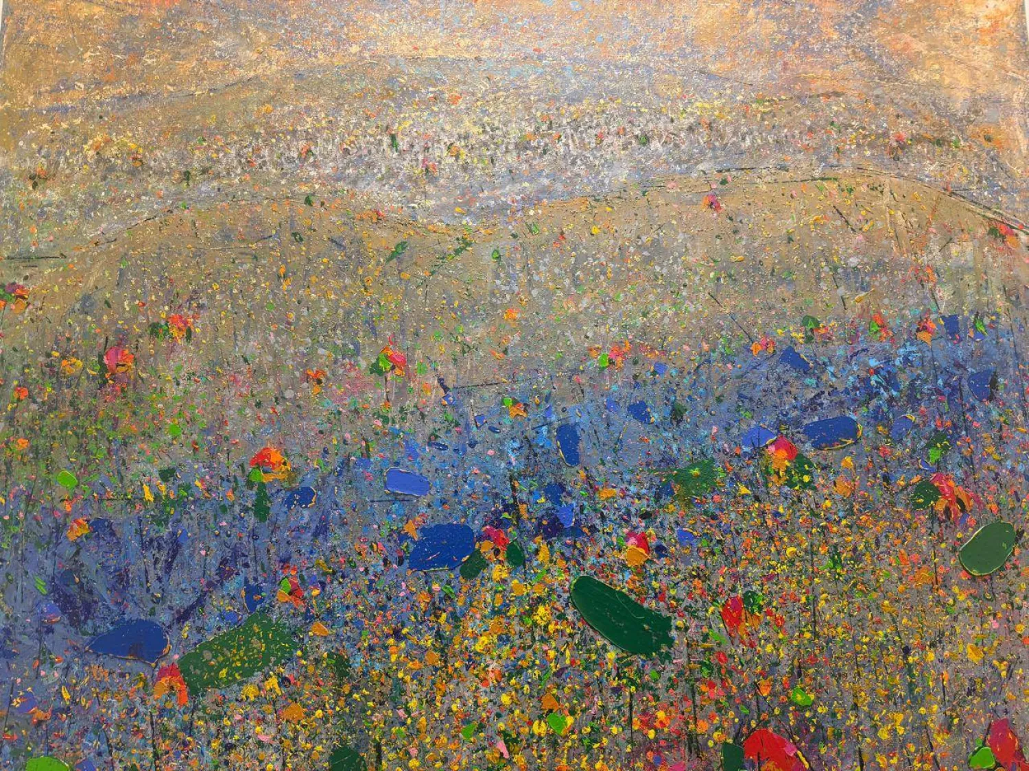 اللون يتقدّم خطوة ثم يترك للأثر أن يكمّل المسار (الشرق الأوسط)