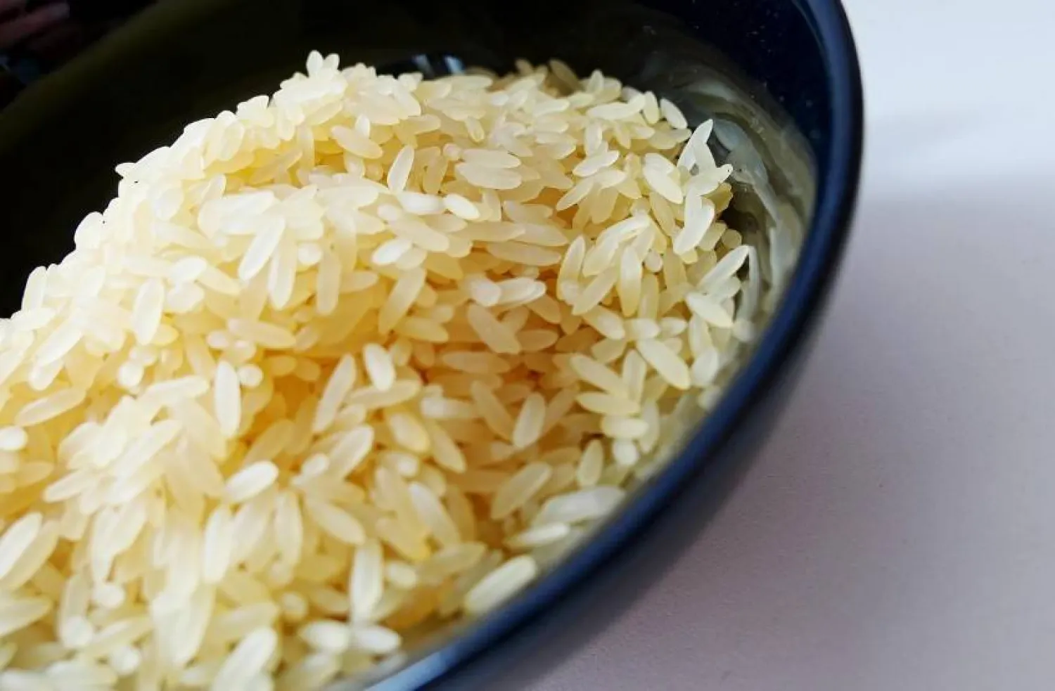 كمية من الأرز في طبق (بكساباي)